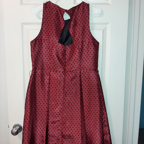 Red polka dot dress - Picture 6 of 10